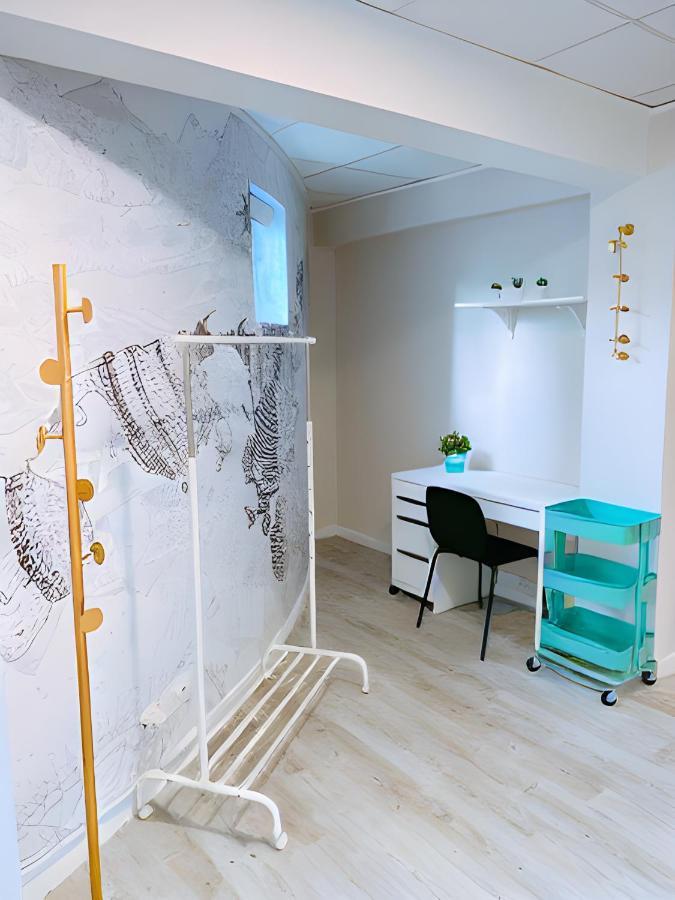 Pillows Coliving Hong Kong Ngoại thất bức ảnh